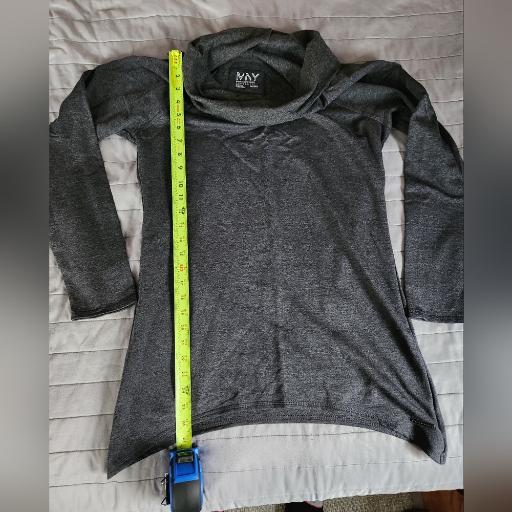 Marc NY performance medium sweatshirt